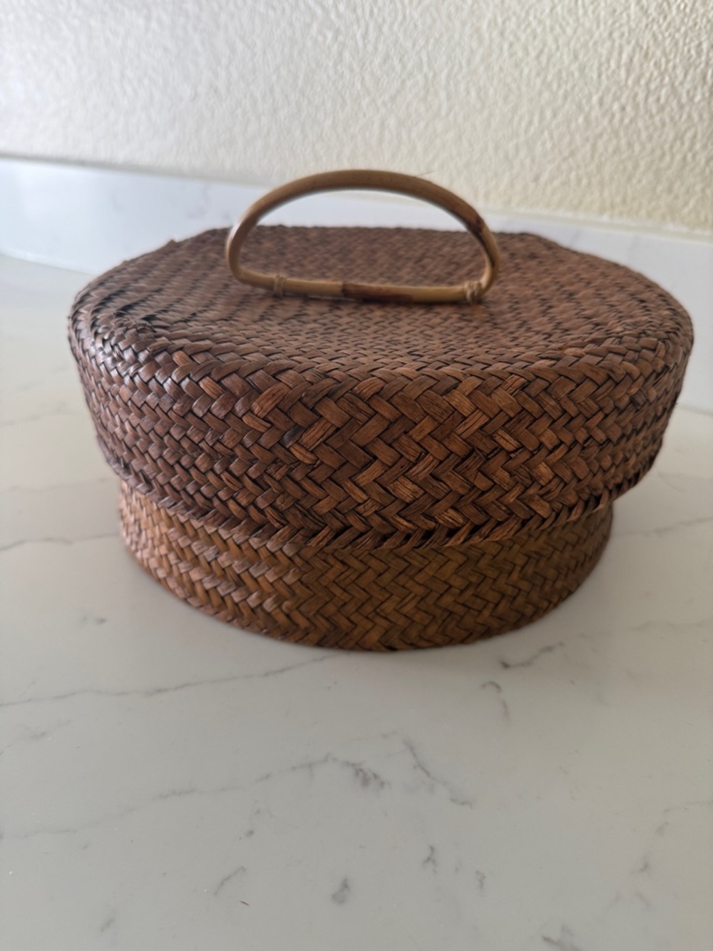 Vintage Woven Basket with Lid Bamboo Handle
